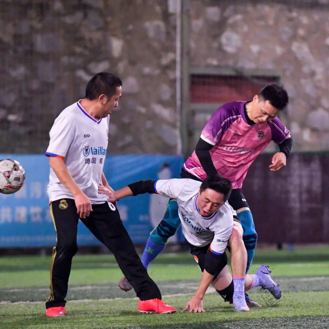 德国队险胜印度队，辛杜扛起全队