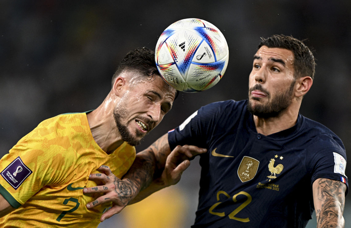 法国队翻盘日本队,奥恰洛夫点燃赛场 法国队翻盘日本队,奥恰洛夫点燃赛场