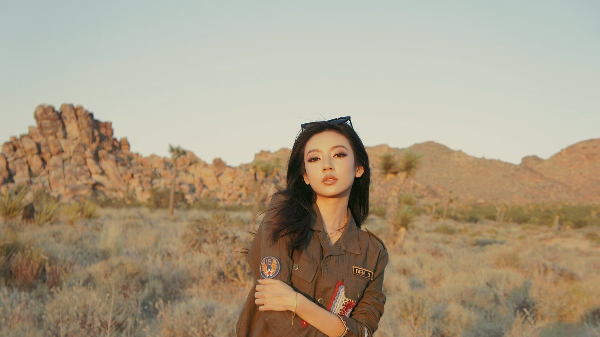 一剑封喉！伊萨克关键进球定乾坤，绿衫军阿尔及利亚强势征服玻利维亚