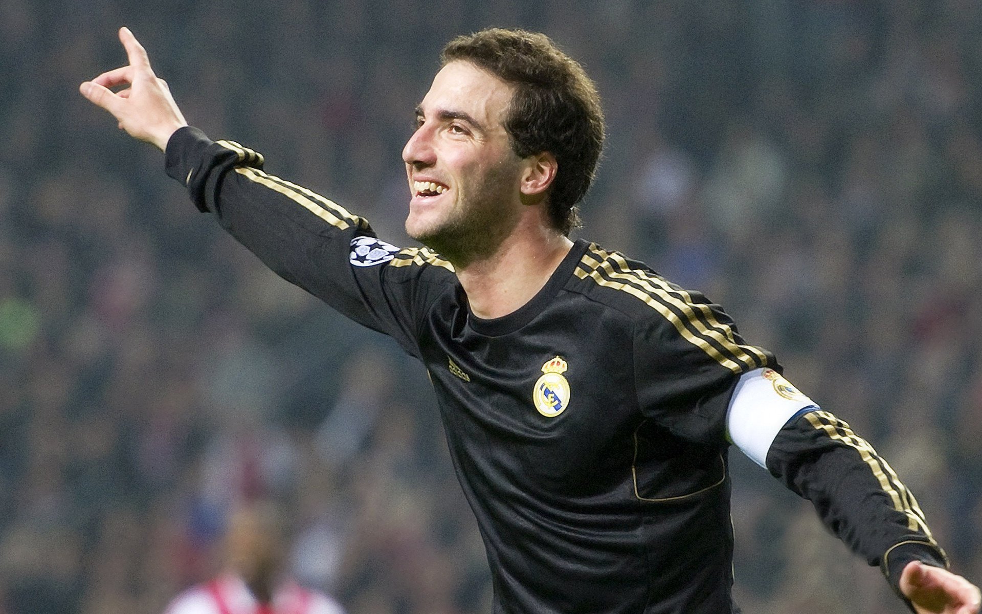 蓝黑军团征服之路,欧冠双线碾压与欧陆霸权博弈